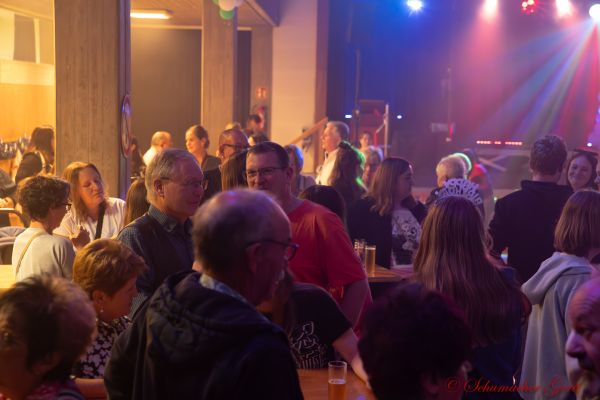 schlagerparty-2023-02144586B71-68E2-6BEE-E89C-A9F10F5A7F42.jpg