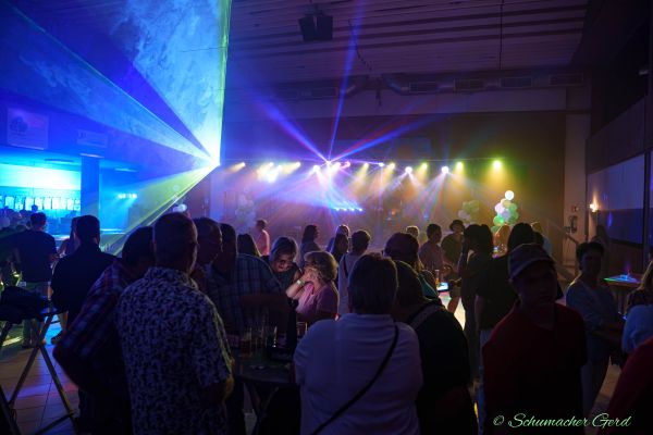 schlagerparty-kg-2024-02491091F8A-583D-242F-4577-2AEADB40FA85.jpg