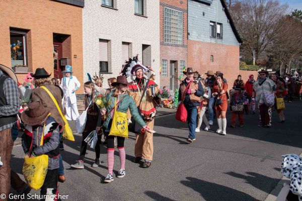 047-kg-rosenmontag-20230E2EE810-B39E-0544-9E2E-C2F87337C8C2.jpg