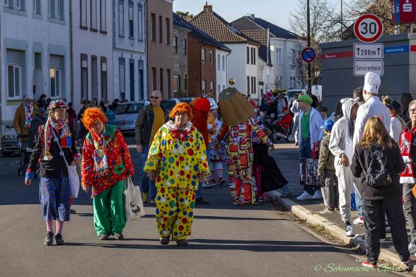 rosenmontag-buir-2025-125A8EA055A-1E64-24B6-9B7A-0BCA693FF581.jpg