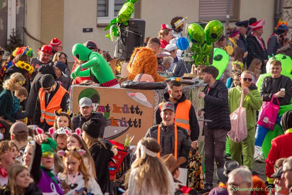 rosenmontag-kg-2024-22155483362-485F-2F3E-5BE7-D7A5BF2CBE26.jpg