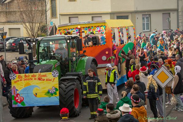 rosenmontag-kg-2024-23360D164E9-D296-CBBE-78BC-E9B708C31F25.jpg