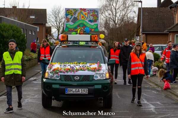 rosenmontagszug-buir-118AFAB9F45-D549-111D-9896-5814CE0AB501.jpg