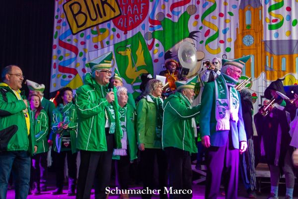rosenmontagszug-buir-167095217FC-DC6D-E01D-FE41-0B9F246F93BC.jpg