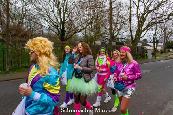 rosenmontagszug-buir-302E6A3A45-392B-67BE-CB51-17BEAE5BD52E.jpg