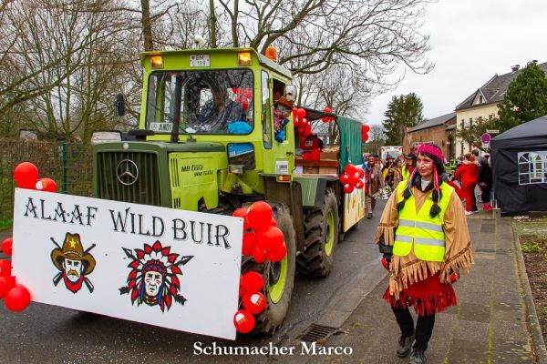 rosenmontagszug-buir-4605F32EC5-AC76-FB62-9832-18C3E6B41020.jpg
