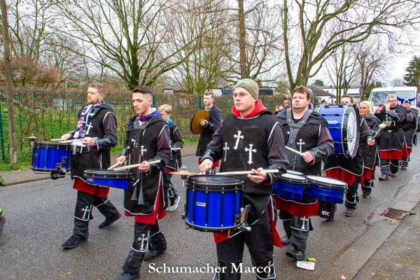rosenmontagszug-buir-553EE3C94B-B836-7D7E-6945-80BE93D3D3FE.jpg