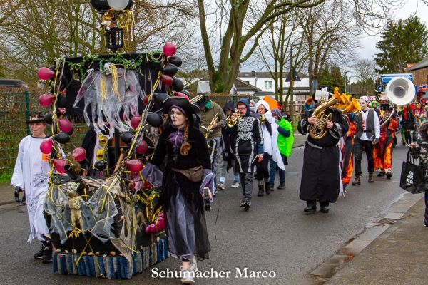 rosenmontagszug-buir-6808517CC-857E-32BD-CBAC-67746BE862A4.jpg