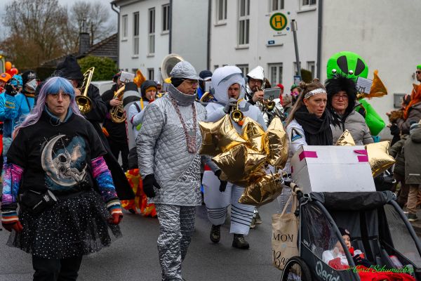 rosenmontagszug-kg-2026-025C0CA81D9-EA9A-62C4-B658-9F00A829B9F5.jpg