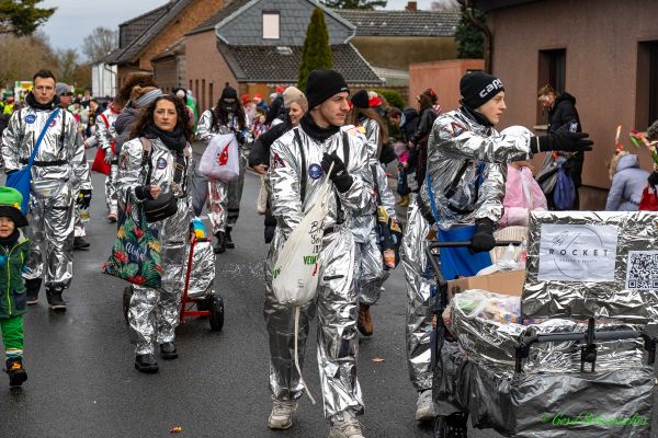 rosenmontagszug-kg-2026-05809A794C8-223F-69E9-F0BC-220F3C9EFA9A.jpg