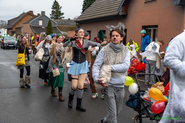 rosenmontagszug-kg-2026-077014EC333-B91C-FC6B-4EAD-858B104D97F5.jpg