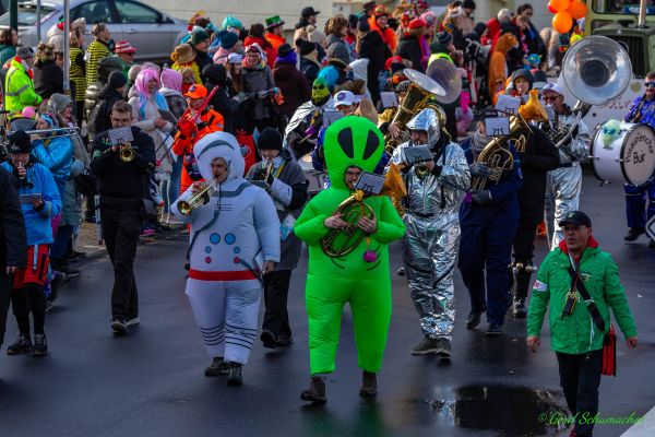 rosenmontagszug-kg-2026-119FB6E9218-0D85-BDCF-8F9E-A8DE4D7081ED.jpg