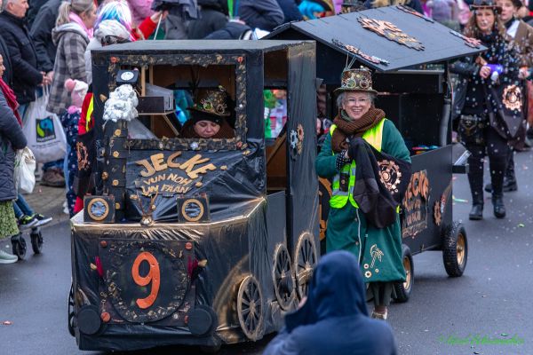 rosenmontagszug-kg-2026-174286846EF-F783-562A-F2A7-B80FE9422D14.jpg