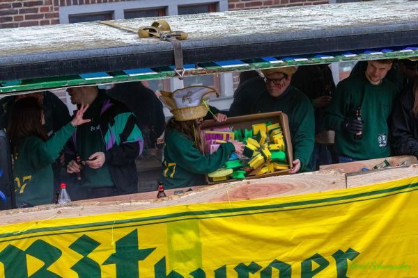 rosenmontagszug-kg-2026-1933E9C0E4D-0D6D-B0BE-DC53-2563BE269AE9.jpg