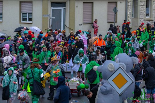 rosenmontagszug-kg-2026-200F99F04D2-B830-0774-F04F-F6C275EAB98E.jpg