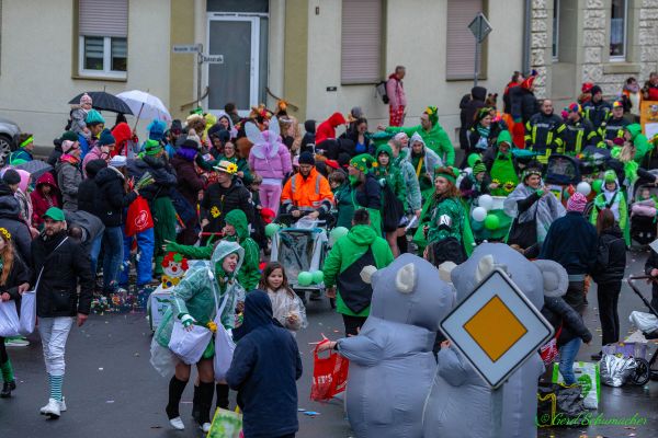 rosenmontagszug-kg-2026-201FF76E362-9EB7-4F9D-1A6C-EBFEDCC44B44.jpg