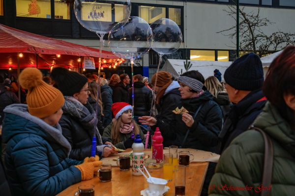 kg-weihnachtsmarkt-2022-4472D25AB0-C2B8-E274-697F-1EF5F1E7F57B.jpg