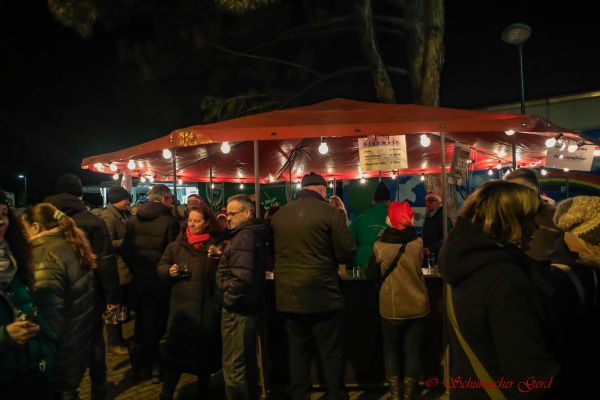 kg-weihnachtsmarkt-2022-704BED74D2-098D-B03B-3F59-6E20E5B3F47F.jpg