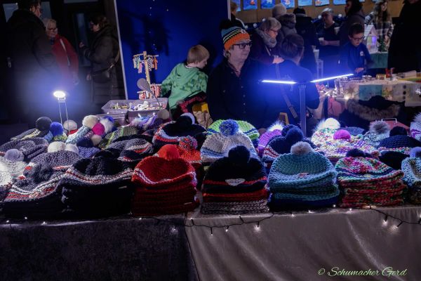 weihnachtsmarkt-kg-2024-007E50BD506-CDEE-143D-7AC6-4A896E1AFC6E.jpg