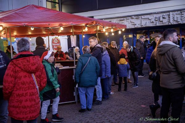 weihnachtsmarkt-kg-2024-025171A873C-ADC5-14FC-1F30-A903C32FF126.jpg