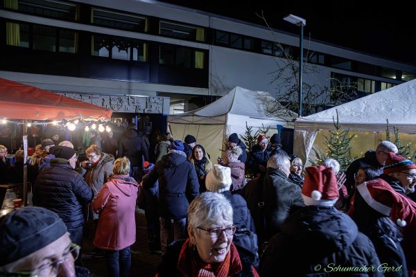 weihnachtsmarkt-kg-2024-044EAD8CF10-3AAF-4FB0-1FFD-8677448F87FC.jpg