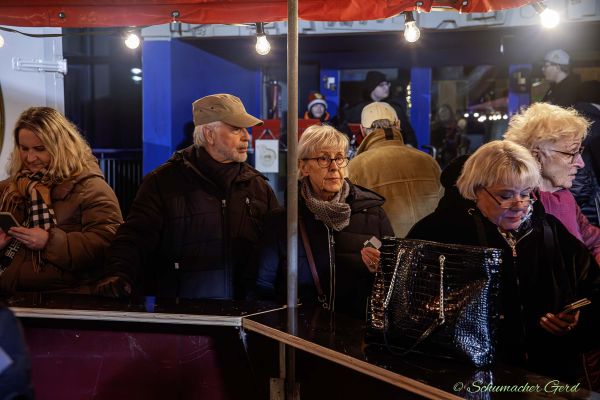 weihnachtsmarkt-kg-2024-0527EEBDDC8-1320-C44F-7655-819365CFCE3B.jpg