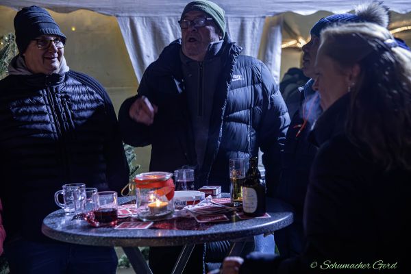 weihnachtsmarkt-kg-2024-066B9B54E64-26C5-78BB-E85A-788AA0B2D4AA.jpg
