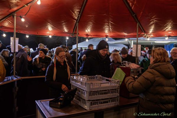 weihnachtsmarkt-kg-2024-073D4DA5A1B-55F0-891B-8066-BF8B7E7974E3.jpg